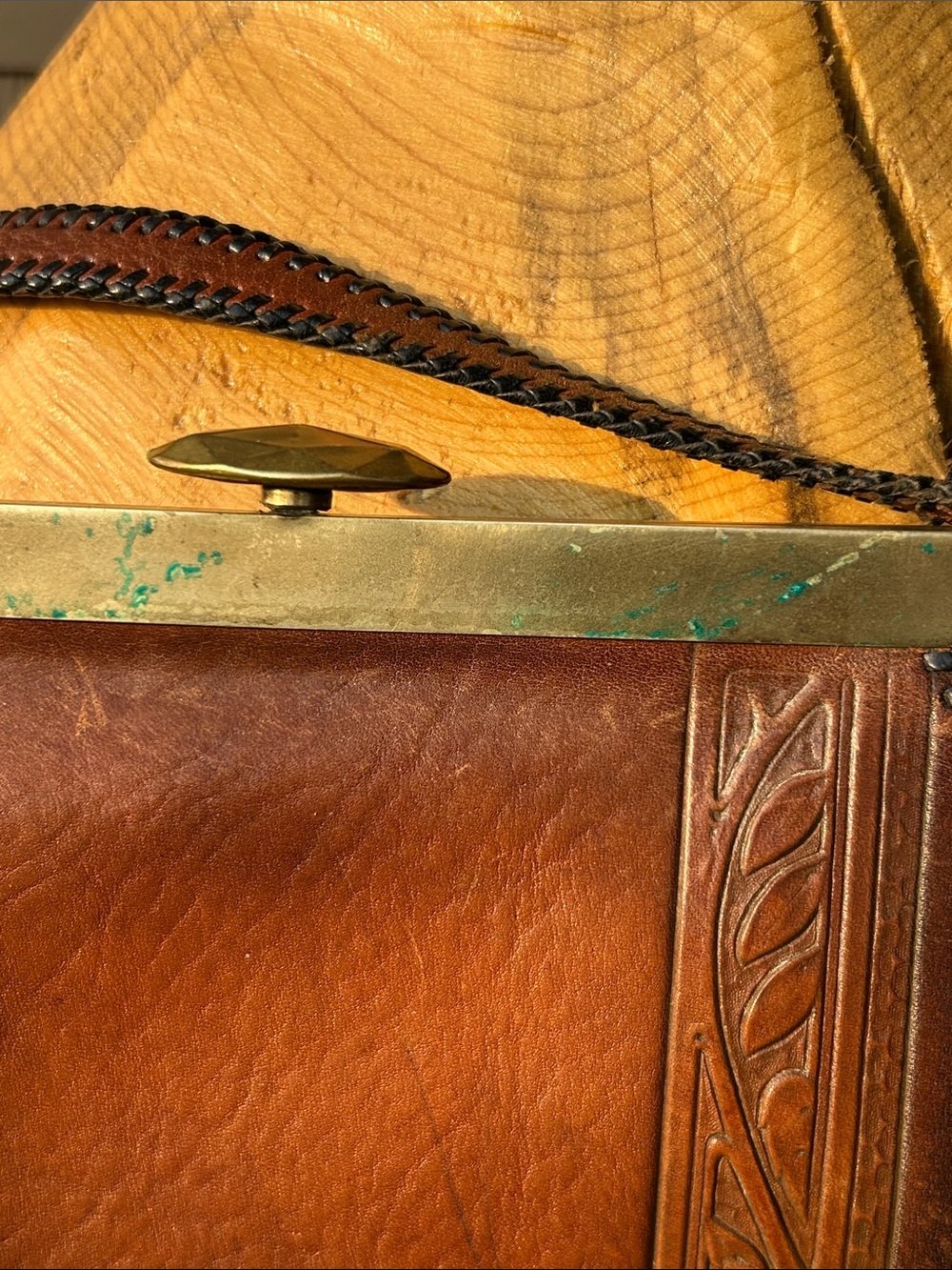 Antique 1920s nouveau art deco hand tooled leather brass clutch purse - Picture 8 of 17